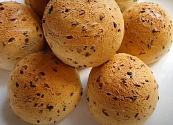 Mách bạn cách làm bánh mochi mè đen ngọt dịu, nhân sánh mịn