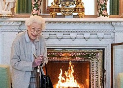 Nhìn lại cuộc đời của Nữ hoàng Anh Elizabeth II