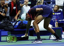 Nick Kyrgios đập gãy 3 cây vợt khi bị loại ở US Open 2022