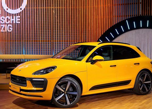 Porsche Macan 2022 nổi bật với màu sơn Signal Yellow độc nhất vô nhị