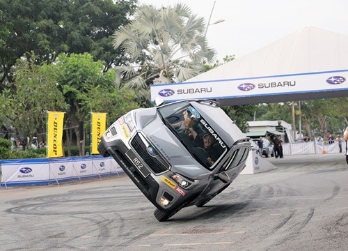 Siêu trình diễn ô tô mạo hiểm Subaru trở lại Việt Nam