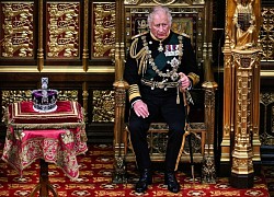 Thái tử Charles kế nhiệm ngai vàng sau khi Nữ hoàng Anh Elizabeth II qua đời