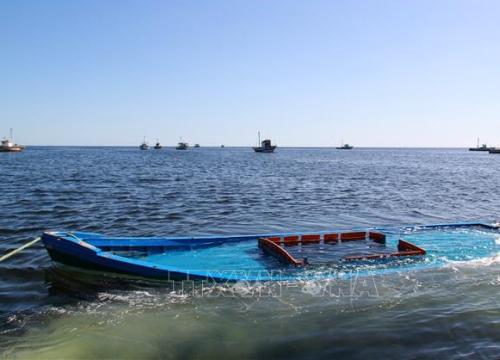 Thuyền chìm trước khi đến 'chân trời mới', nhiều người di cư Tunisia bỏ mạng trên biển