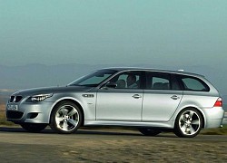 Xem chiếc BMW E61 hơn 12 năm tuổi vẫn "xé gió" 330 km/h trên cao tốc