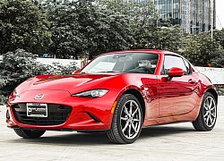 Cận cảnh Mazda MX-5 RF 2022 đầu tiên tại Việt Nam