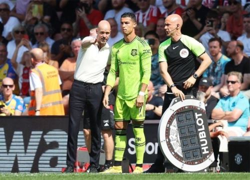 Ronaldo lộ thời điểm rời MU, bến đỗ mới 'ai cũng biết' đã xuất hiện