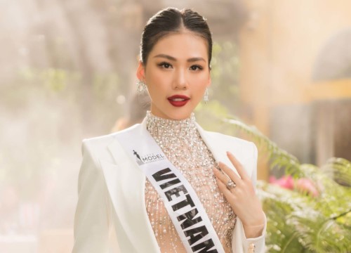 Bùi Quỳnh Hoa giành nhiều giải phụ ở Super Model International 2022