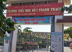 Học sinh ngã từ tầng 2 xuống sân trường gãy cả 2 tay