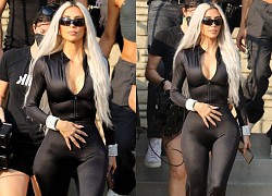 Kim Kardashian diện jumpsuit gợi cảm, khoe eo "con kiến" trên phố