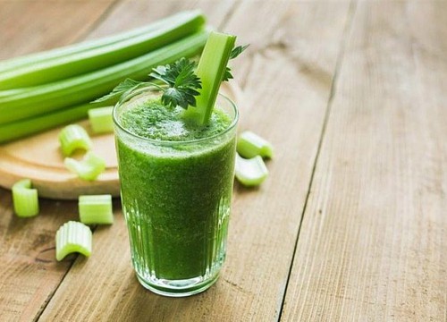 Mỗi ngày uống 1 cốc nước ép cần tây kết hợp với thứ này vừa detox cơ thể, vừa giảm cân đẹp đa