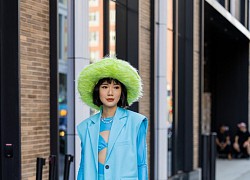 New York Fashion Week 2023 là sân chơi của những tín đồ trẻ tuổi, ưa màu mè