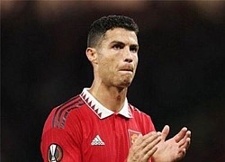 Ronaldo từ chối mức lương 1,7 triệu bảng/tuần để ở lại châu Âu