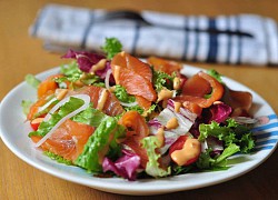 Bắt chước cách làm món salad cá hồi xông khói của người Nhật