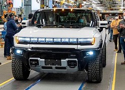 GMC Hummer EV 2022 - bán tải điện tiền tỷ "ngang như cua" đắt khách