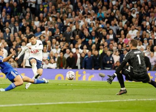 Son Heung-min lập hat-trick trong trận thắng 6-2 của Tottenham