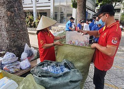 Thu gom ve chai tạo quỹ chăm lo cho thiếu nhi có hoàn cảnh khó khăn