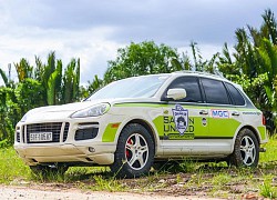 Cận cảnh Porsche Cayenne đua off-road tại Việt Nam