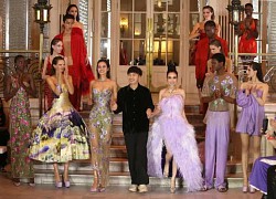 Góc tự hào: NTK Trần Hùng trình diễn bộ sưu tập thứ 9 tại London Fashion Week