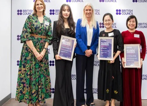 Hội đồng Anh khởi động Giải thưởng Study UK Alumni Awards 2023