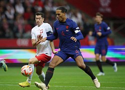 Lewandowski bất lực trước Van Dijk