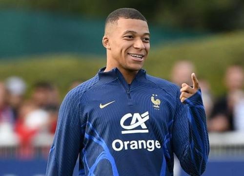 Mbappe thắng thế trong vụ tranh chấp trên tuyển Pháp