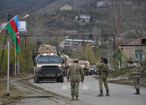 Nga kêu gọi Azerbaijan và Armenia tuân thủ lệnh ngừng bắn