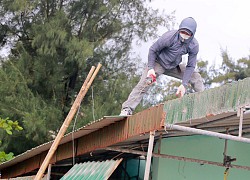 Giải toả ki-ốt án ngữ bãi tắm Cửa Lò: Nhiều hộ tự nguyện tháo dỡ dù chưa đến hạn