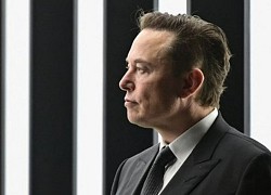 Tỉ phú Elon Musk muốn xin miễn trừ trừng phạt Iran để phát Internet