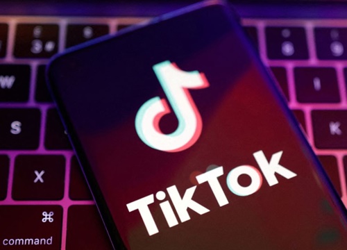 Tiktok xác minh các tài khoản chính trị Mỹ, cấm gây quỹ trên nền tảng