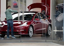 Toàn bộ 4 mẫu xe Tesla dính lỗi cửa sổ, hơn 1 triệu xe phải triệu hồi