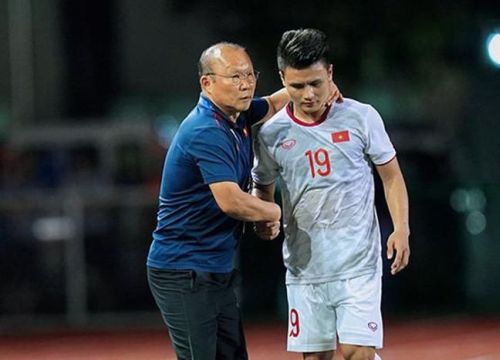 BLV Quang Tùng: Quang Hải về đá AFF Cup, cơ hội ở Pau chấm dứt