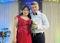 Đàm Vĩnh Hưng hội ngộ 'em gái ruột' NSND Hồng Vân khiến CĐM cười nắc nẻ: Như hai giọt nước!