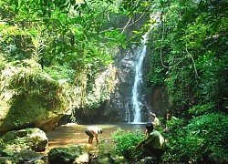 Khám phá thác Khe Rìa (Quảng Ninh)