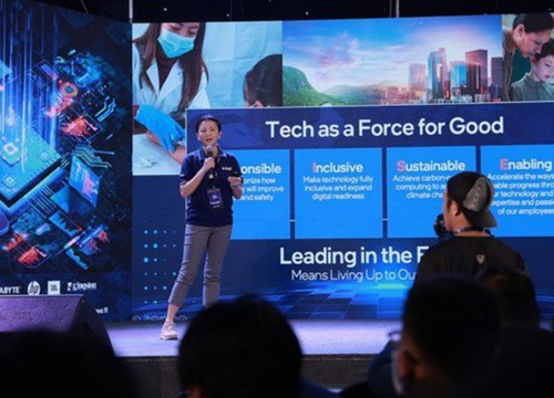 Sự kiện của Intel mang đến đại tiệc công nghệ lớn bậc nhất từ trước đến nay