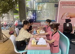 "Thư giãn" công thái học cùng sinh viên trường Y tại booth Logitech