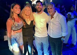 Messi mở siêu đại tiệc mừng cúp vàng và đón năm mới