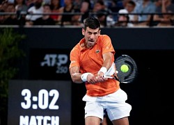 Djokovic cân bằng kỷ lục giành danh hiệu với Nadal