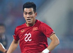 Lập cú đúp, Tiến Linh vươn lên dẫn đầu danh sách Vua phá lưới AFF Cup