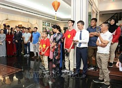 Bà con người Việt tại Brunei đón mừng xuân quê hương