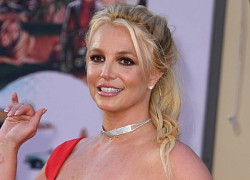 Britney Spears gây náo loạn, có hành động bất thường giữa nhà hàng