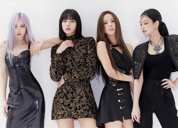 Vì sao nói NewJeans là nhóm nữ thế hệ mới có khả năng viết tiếp thành công toàn cầu của BLACKPINK?