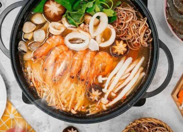Cách làm lẩu Thái chua cay thơm lừng ngon chuẩn vị tại nhà