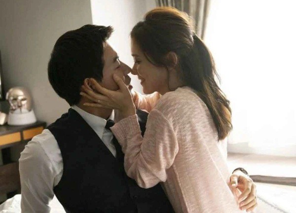 Cuộc điện thoại khiến tôi bừng tỉnh, không đi quá giới hạn với đồng nghiệp