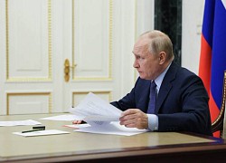 Ông Putin cảnh báo vũ khí đang được buôn lậu từ Ukraine sang Nga