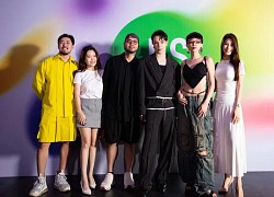 Fashionisto Kelbin Lei lần đầu làm triển lãm cá nhân