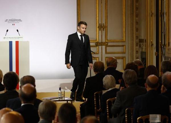 Tổng thống Pháp Macron đề xuất sửa đổi hiến pháp