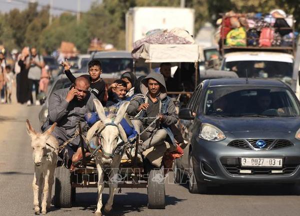 Quân đội Israel hối thúc người dân nhanh chóng rời khỏi Gaza