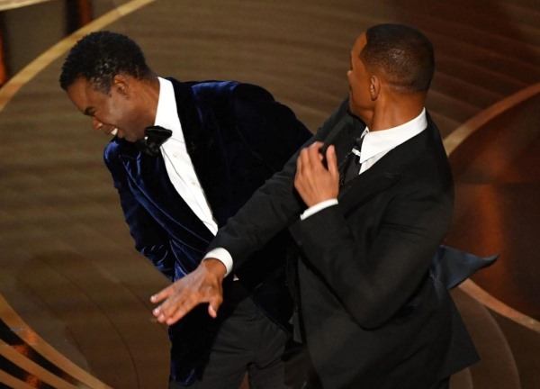 Will Smith tát MC tại giải Oscar vì người này từng muốn hẹn hò vợ anh?