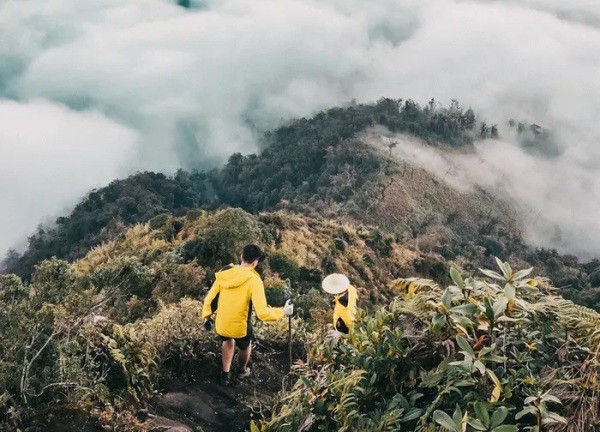 Phát hiện điểm leo núi có cái tên đặc biệt cách Hà Nội hơn 400km, du khách nhận xét 'không phải ai cũng đi được'