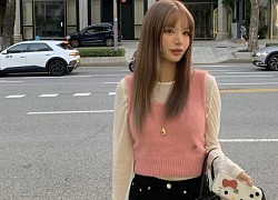 Áo dệt kim crop top không chỉ giữ ấm mà còn khoe khéo vòng 2 thon thả